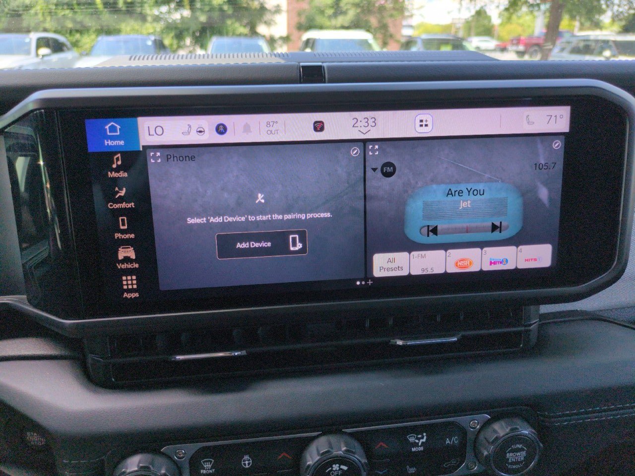 Used 2025 Jeep Wrangler Unlimited Sahara AWD/4WD image 18