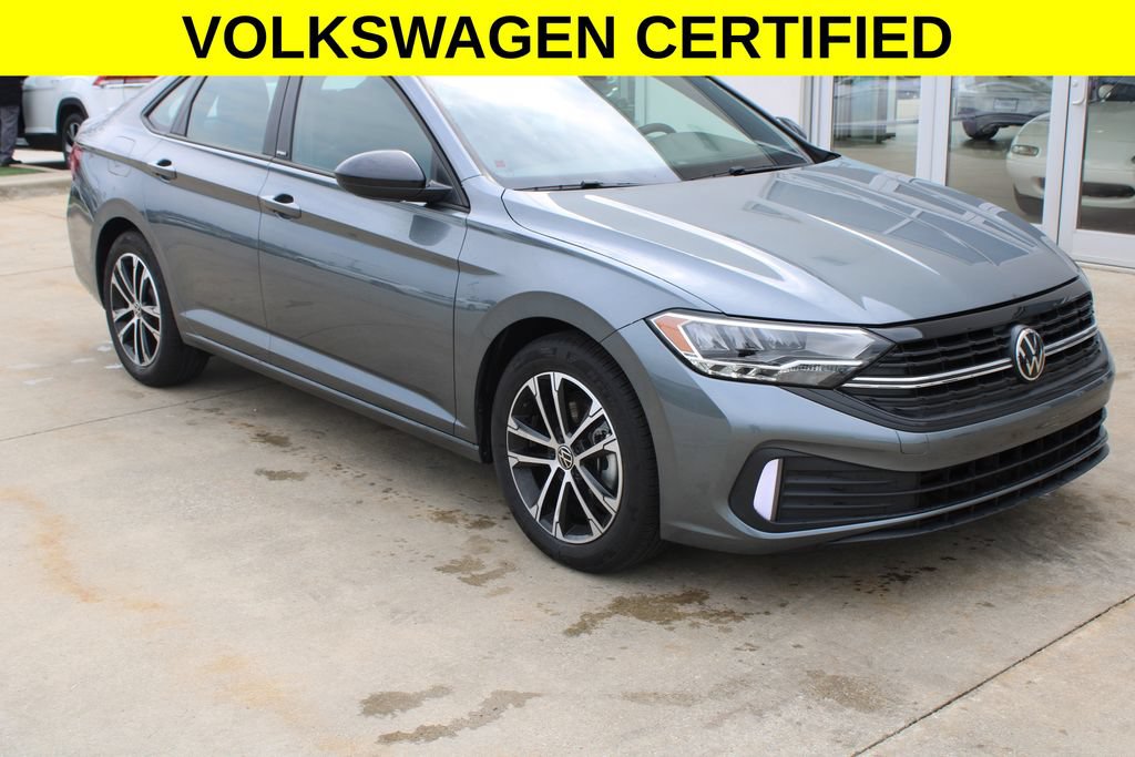 Certified 2024 Volkswagen Jetta Sport FWD image 1