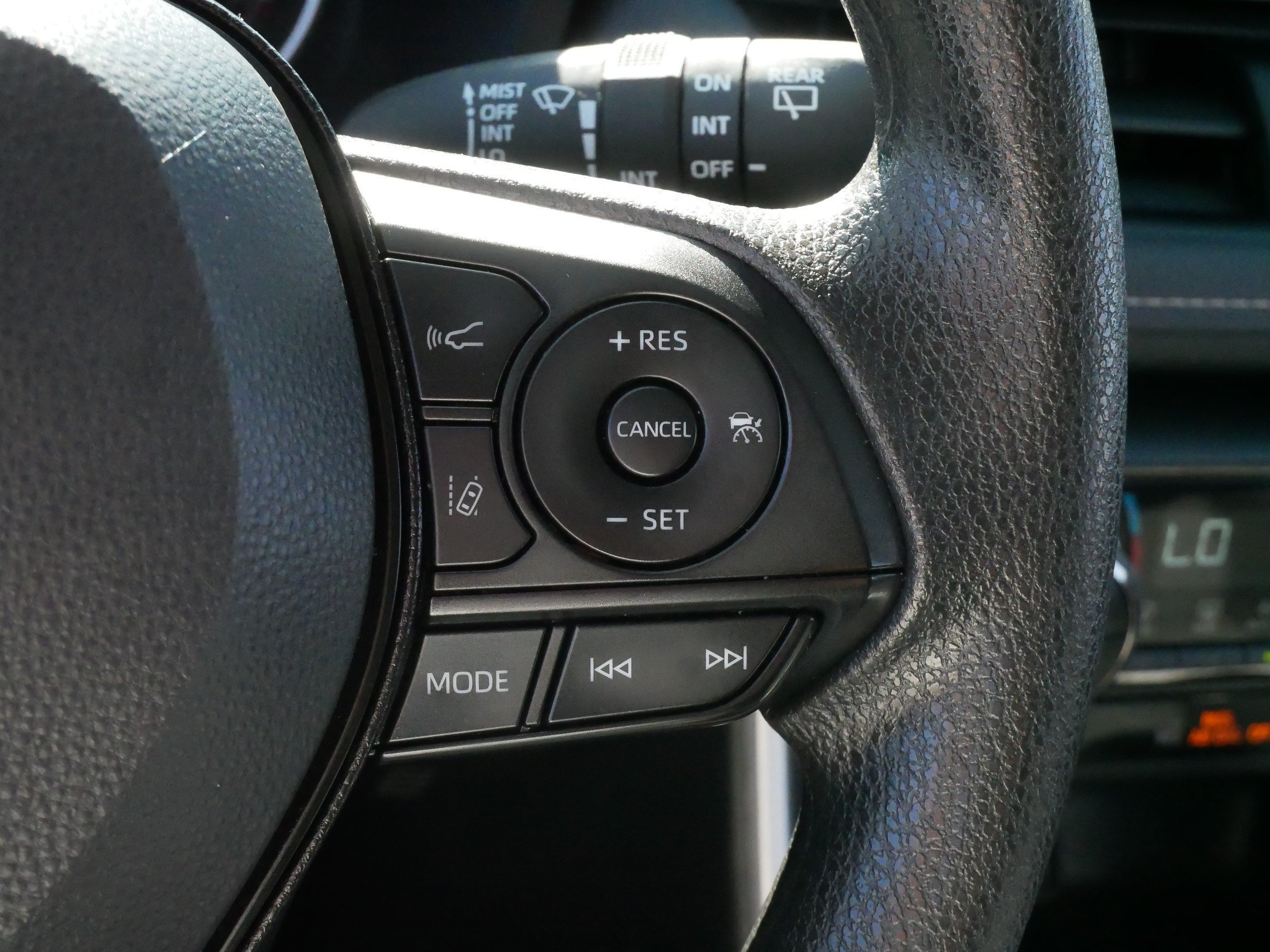 Certified 2025 Toyota RAV4 XLE AWD/4WD image 25