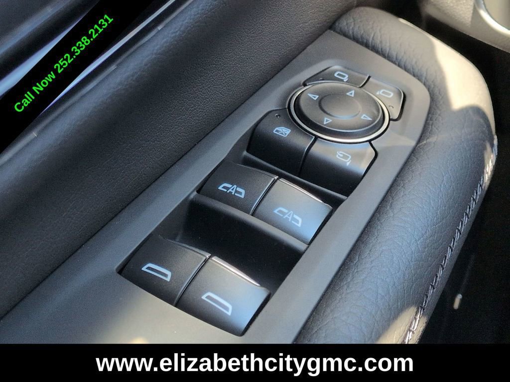 New 2026 GMC Yukon Denali AWD/4WD image 24