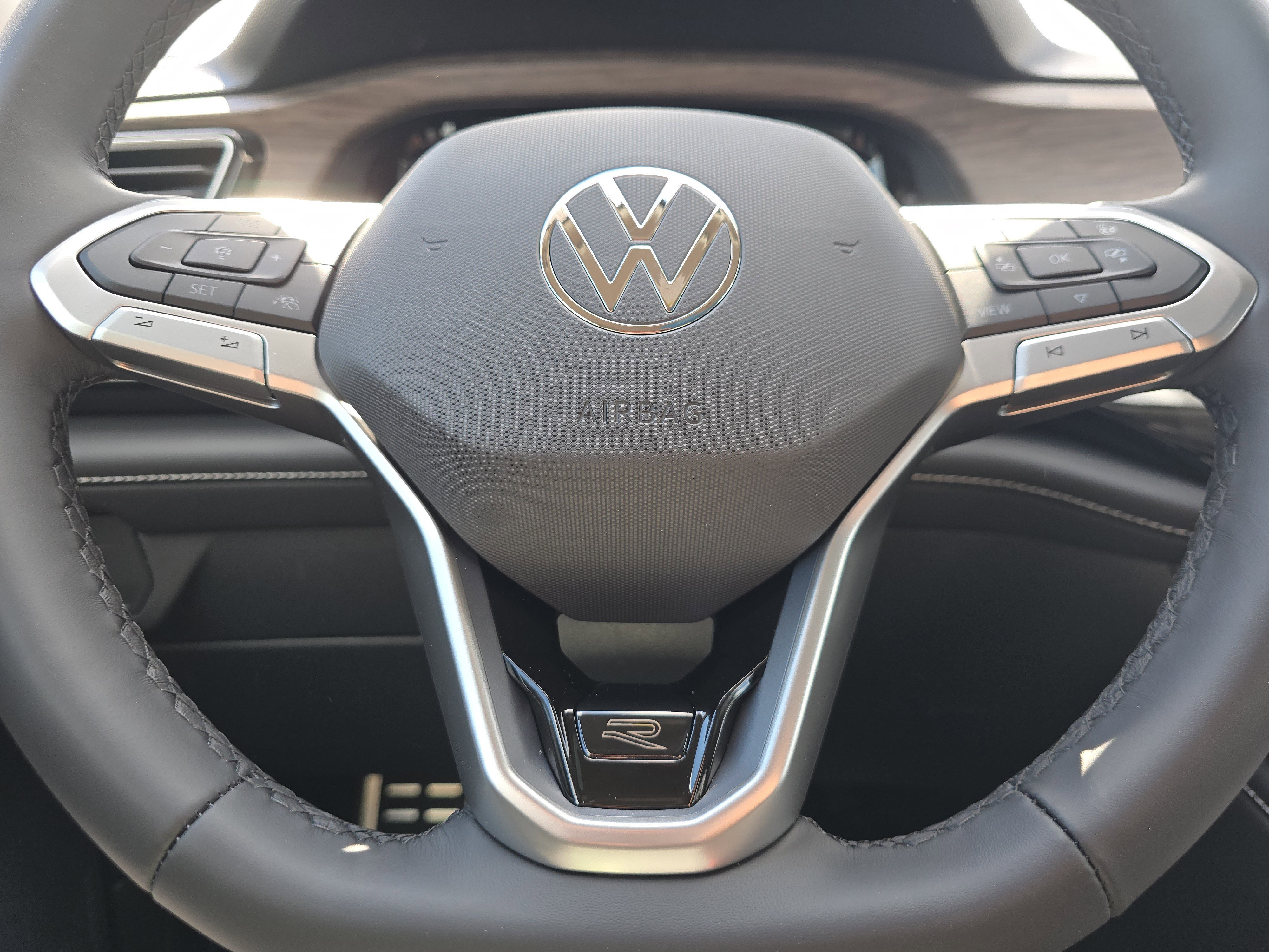 New 2026 Volkswagen Atlas SEL Premium R-Line image 23