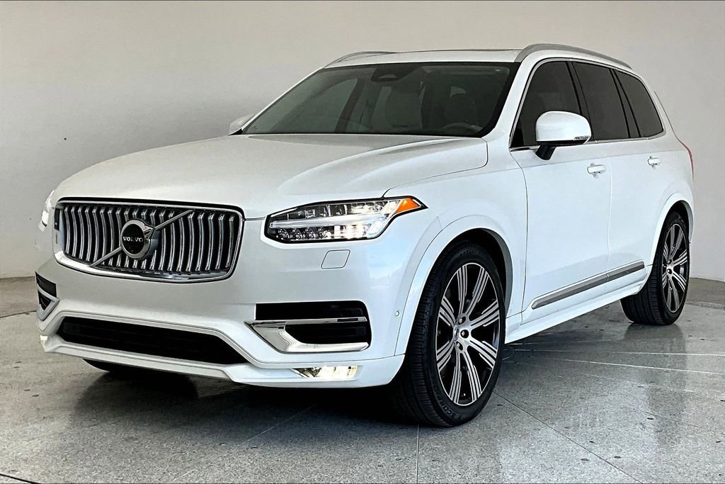 Used 2024 Volvo XC90 B6 Ultimate w/ Lounge Package image 43