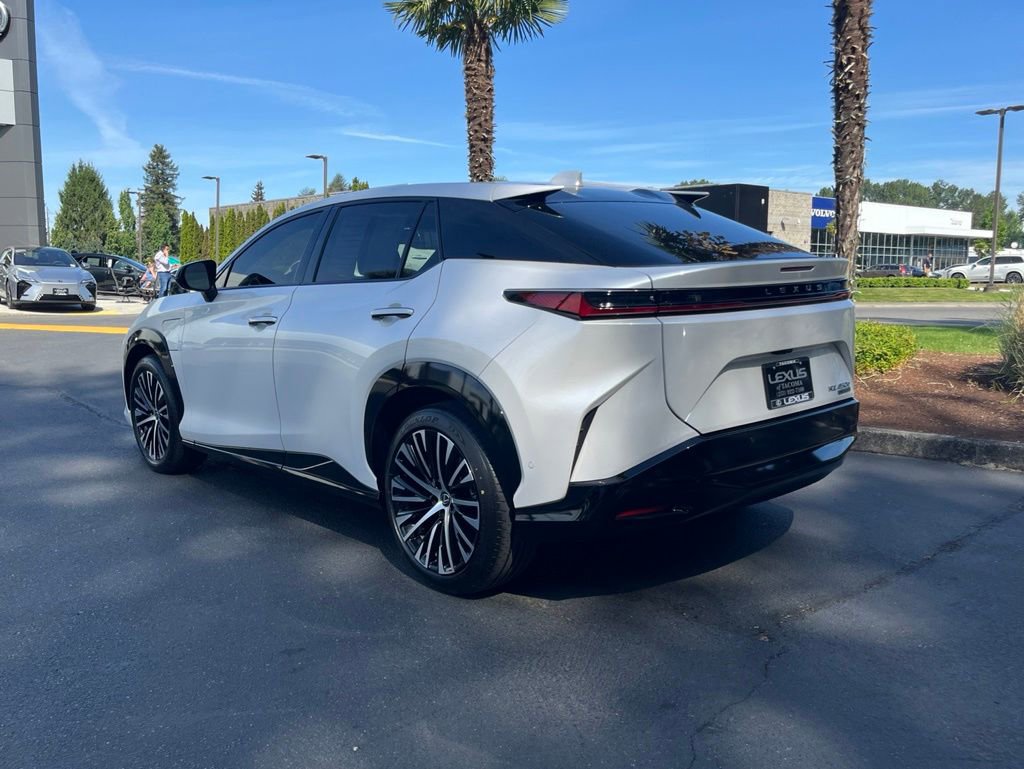 Certified 2023 Lexus RZ 450e Premium w/ Technology Package AWD/4WD image 3