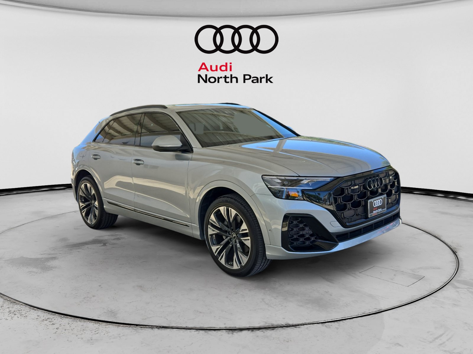 Used 2024 Audi Q8 Premium Plus AWD/4WD image 7