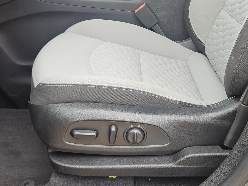 Used 2020 Chevrolet Equinox LS w/ LS Convenience Package FWD image 23