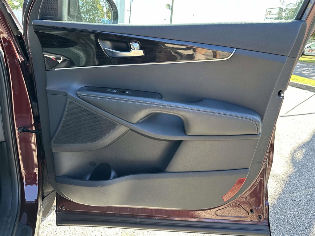 Used 2019 Kia Sorento LX image 14