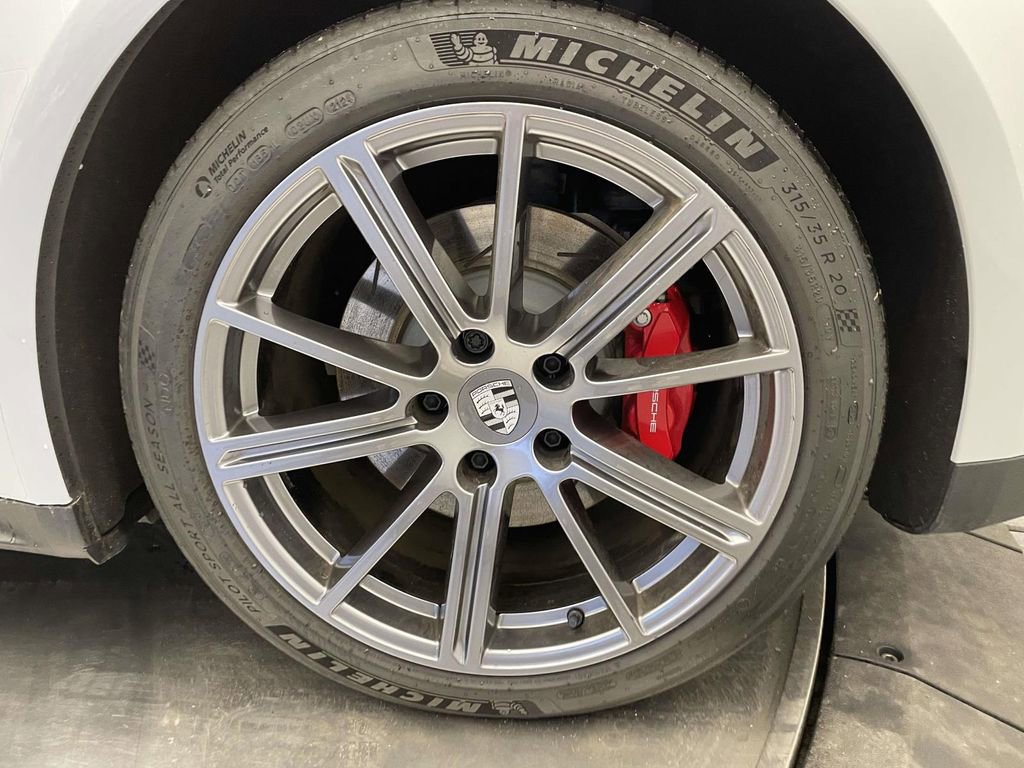 Certified 2025 Porsche Panamera 4S image 12