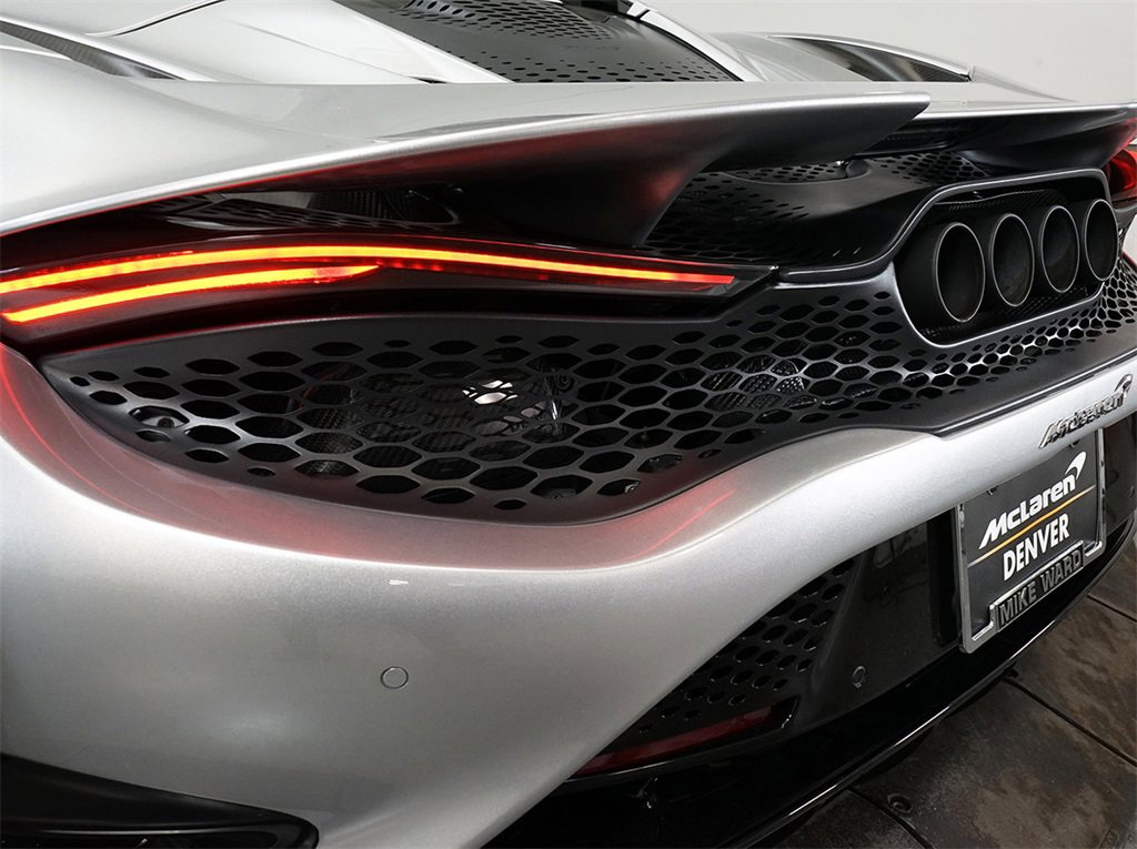 Used 2022 McLaren 765LT image 21