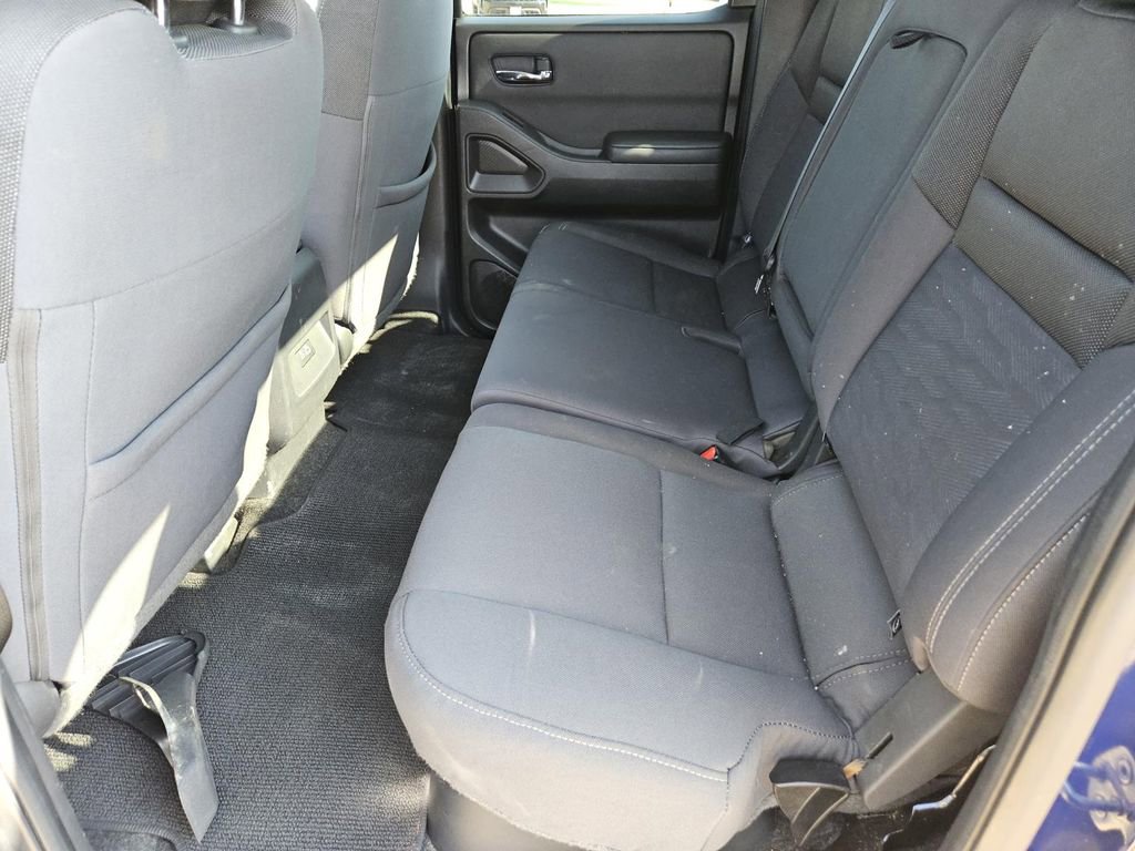 Used 2022 Nissan Frontier SV w/ Technology Package image 27