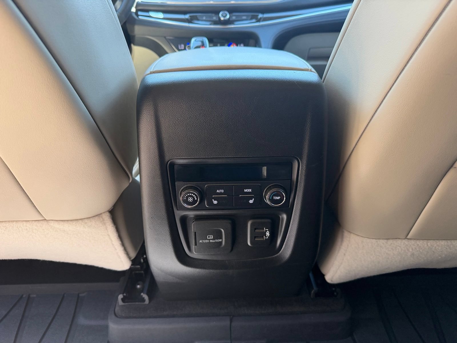 Used 2020 Buick Enclave Premium w/ Surround and Sites Package AWD/4WD image 28