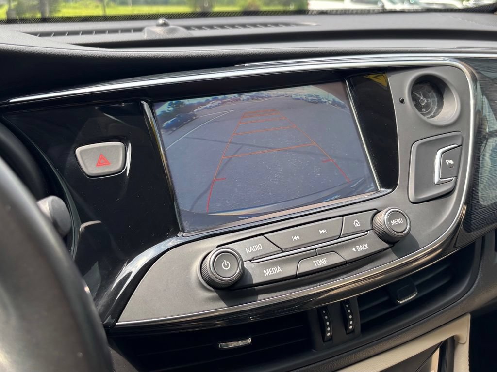 Used 2017 Buick Envision Preferred FWD image 37