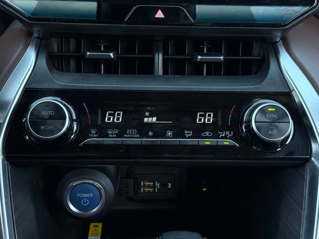 Used 2021 Toyota Venza XLE image 43