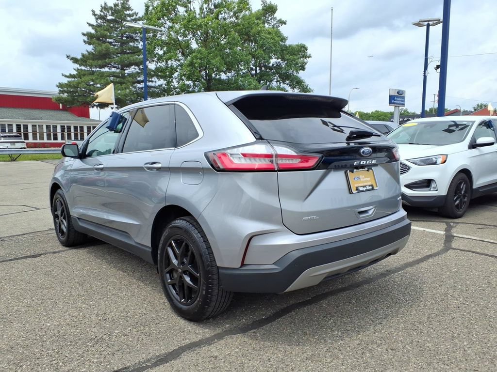 Certified 2024 Ford Edge SEL w/ Convenience Package AWD/4WD image 8