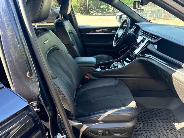 Used 2022 Jeep Grand Cherokee Trailhawk w/ Advanced Protech Group II AWD/4WD image 9