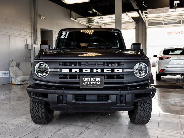 Used 2021 Ford Bronco Black Diamond image 3