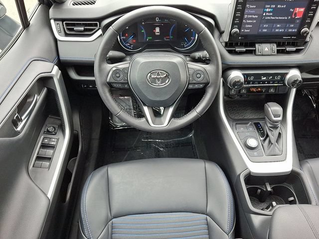 Used 2022 Toyota RAV4 XSE w/ XSE Grade Weather Package AWD/4WD image 11