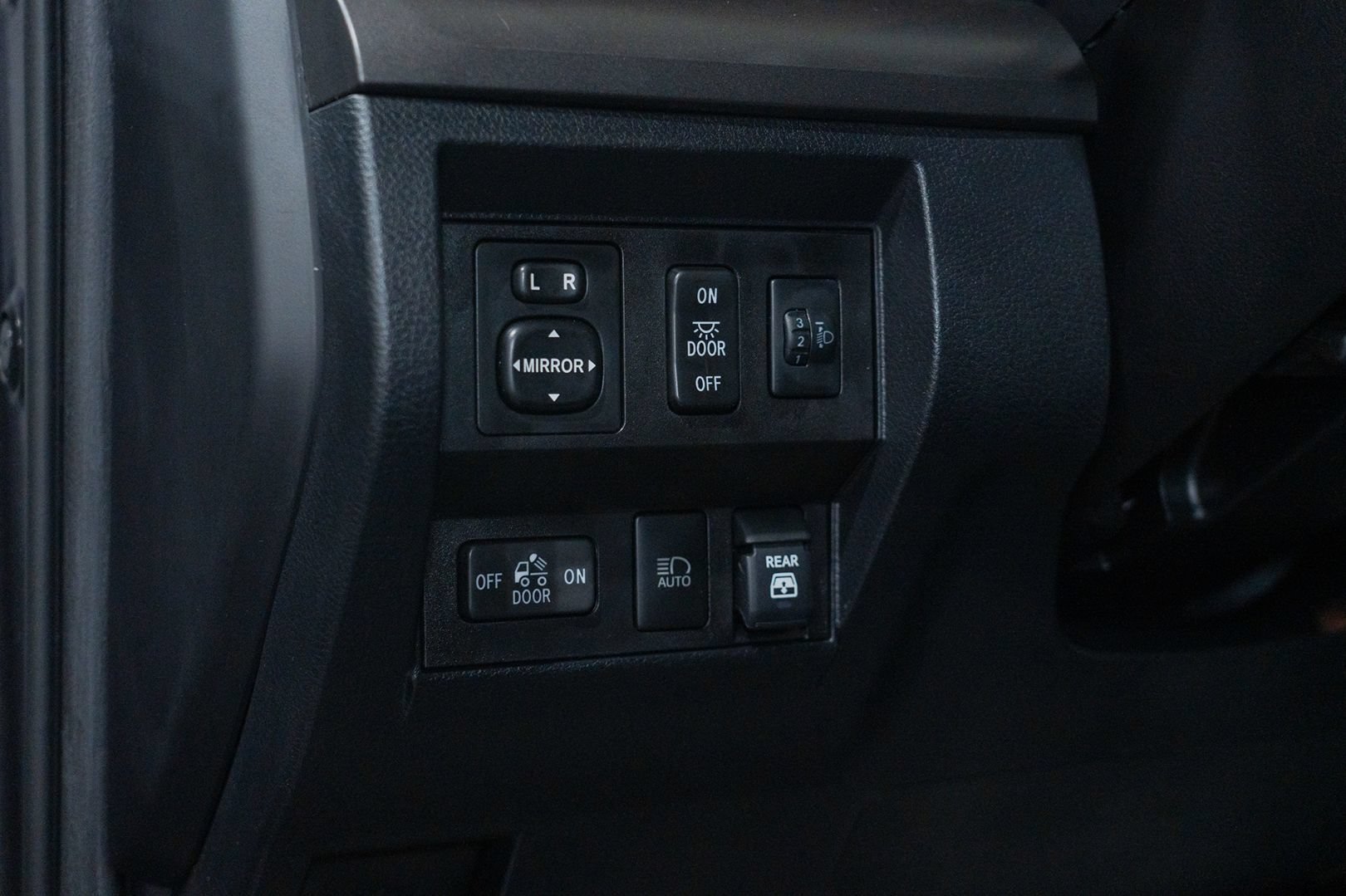 Used 2019 Toyota Tundra SR5 AWD/4WD image 21