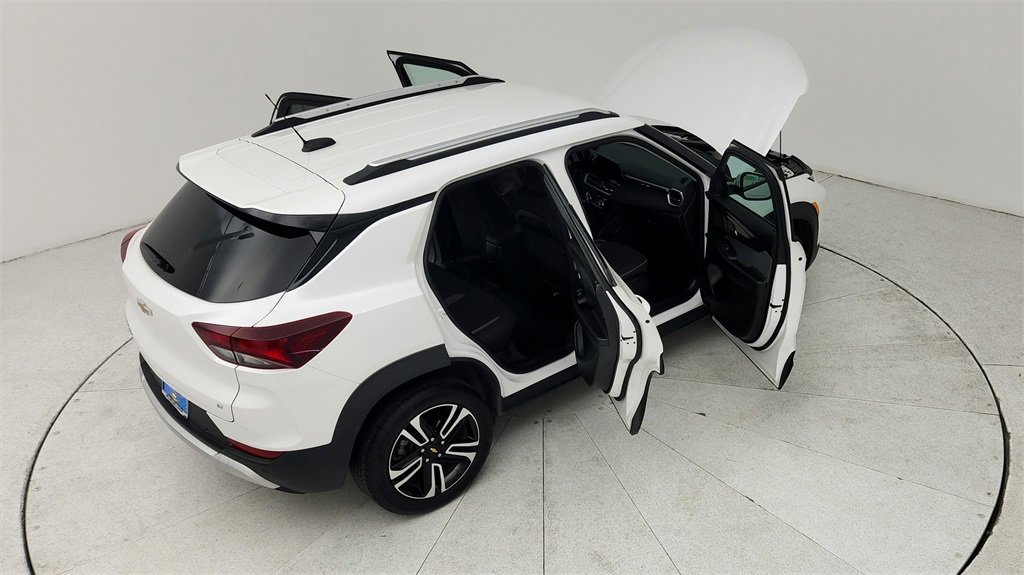 Certified 2024 Chevrolet TrailBlazer LT w/ Driver Confidence Package image 44