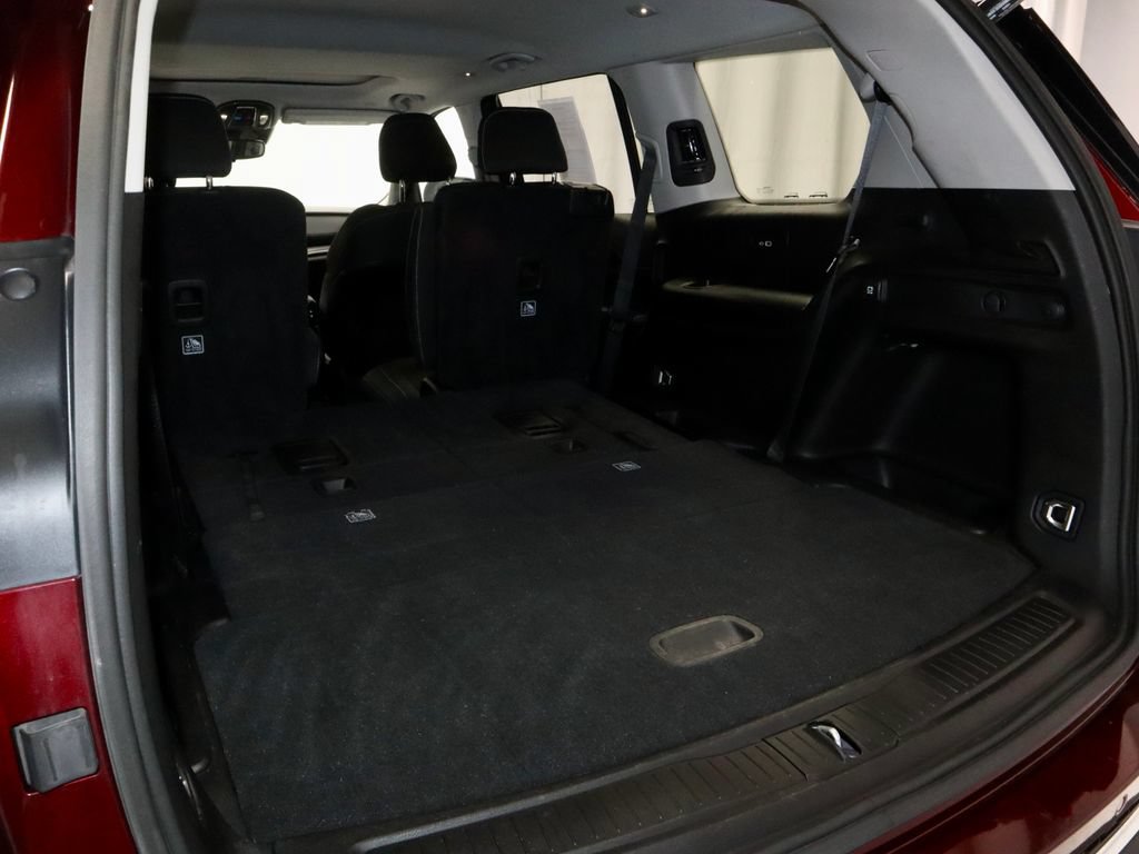 Used 2023 Jeep Grand Cherokee L Laredo w/ Luxury Tech Group I AWD/4WD image 13