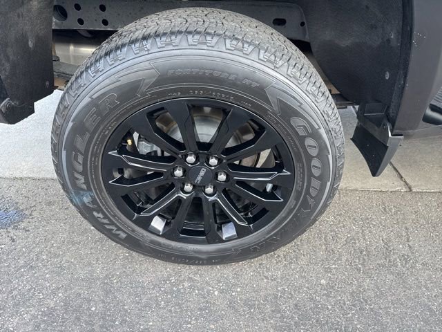 Used 2022 GMC Canyon Elevation w/ Elevation Premium Package image 28