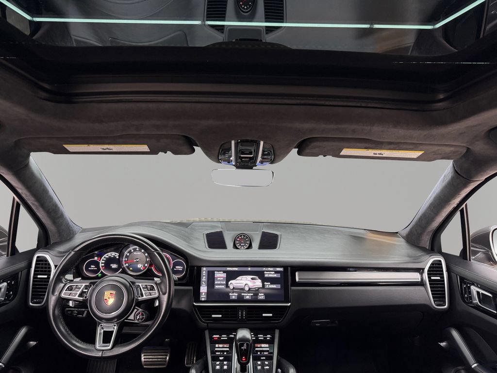 Used 2019 Porsche Cayenne Turbo AWD/4WD image 28