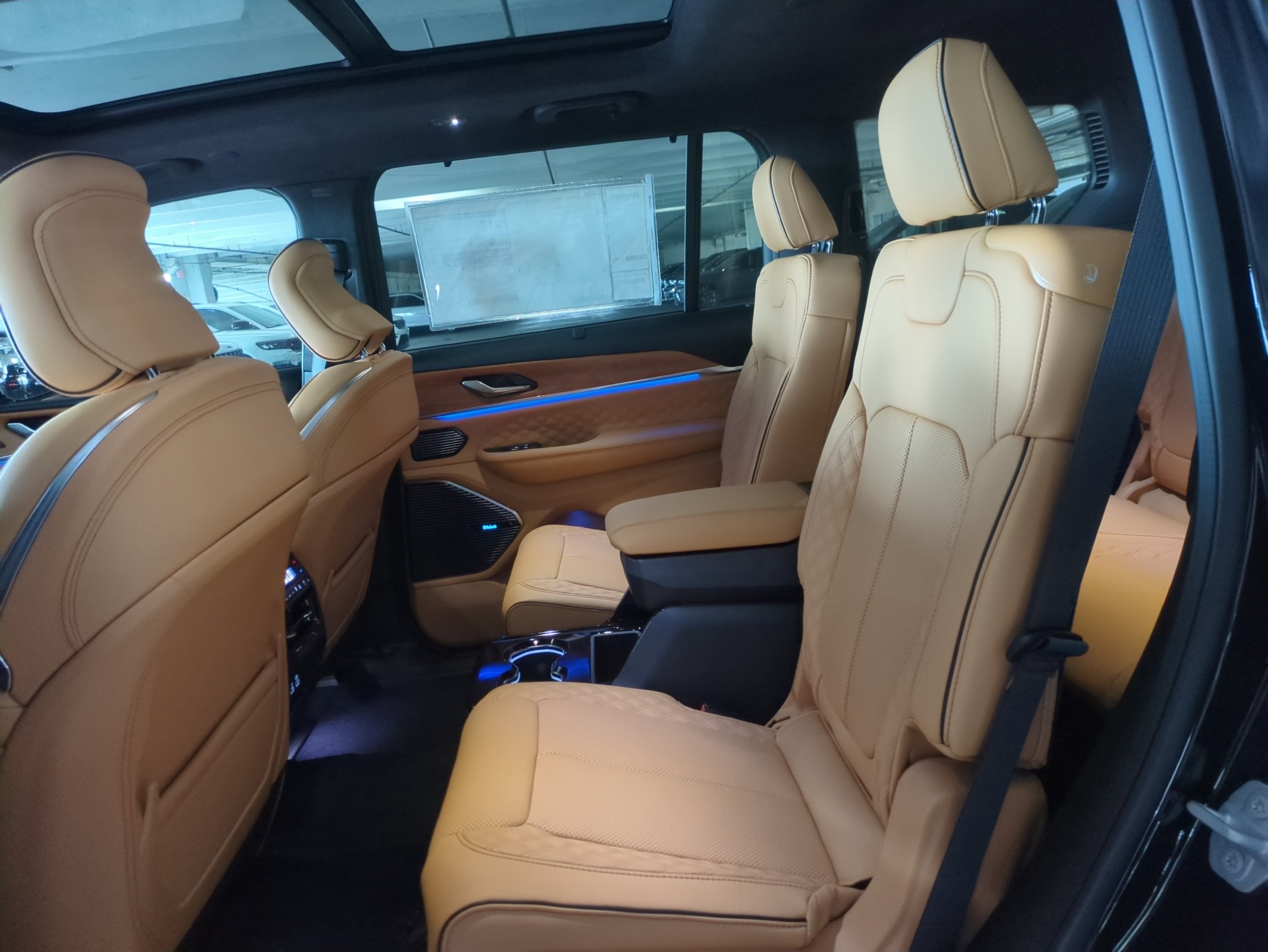 New 2025 Jeep Grand Cherokee L Summit image 15