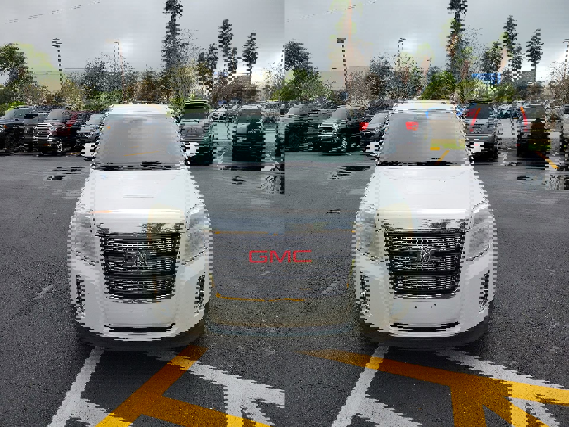 Used 2015 GMC Terrain SLT w/ Chrome Edition image 4