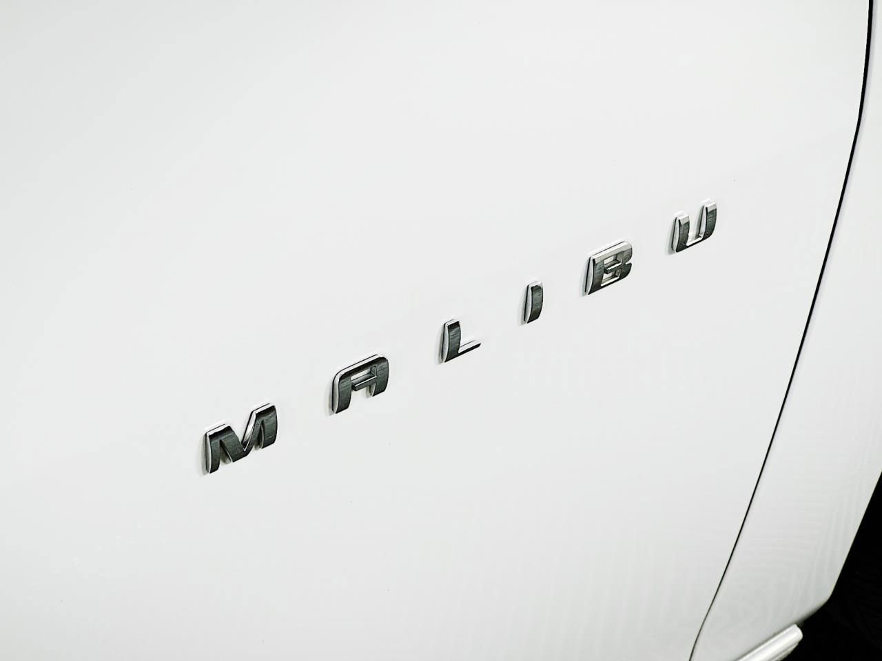 Used 2023 Chevrolet Malibu LT image 17