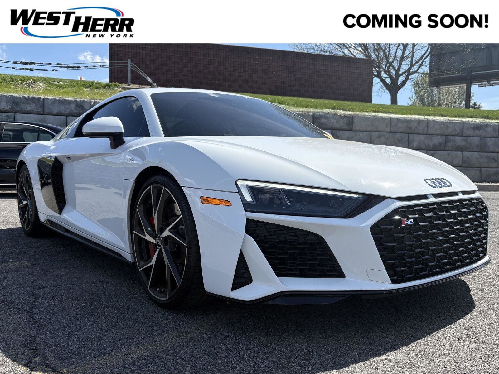 Used 2021 Audi R8 V10 RWD image 1