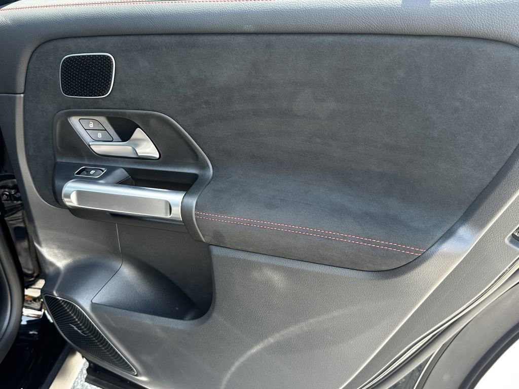 Certified 2025 Mercedes-Benz GLB 250 image 19