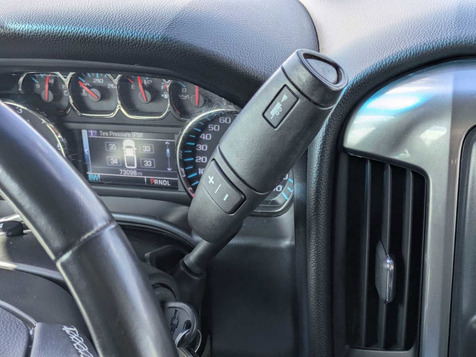 Used 2019 Chevrolet Silverado 1500 LT AWD/4WD image 31