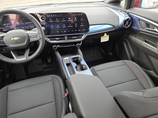 New 2026 Chevrolet Equinox EV LT FWD image 30