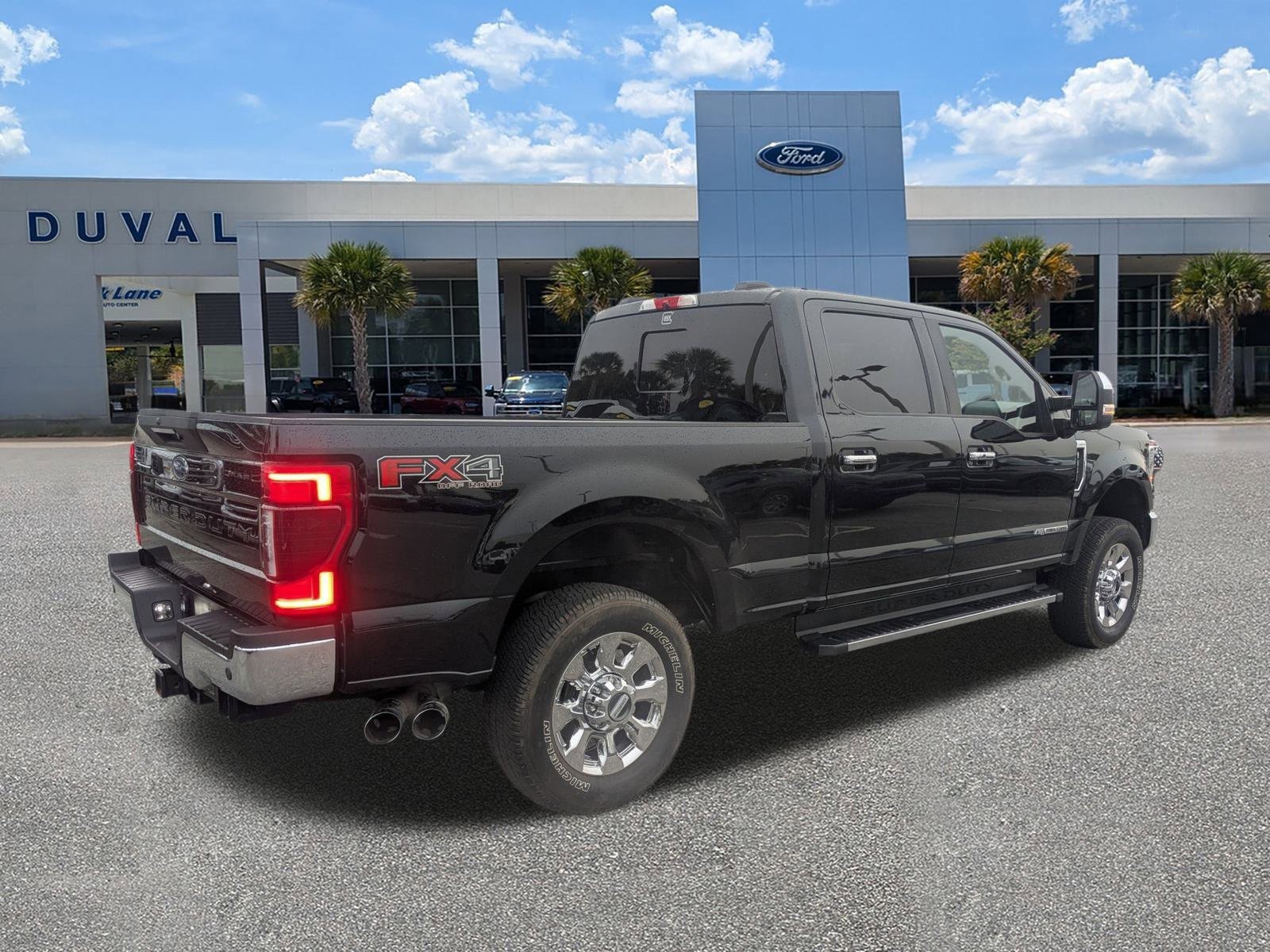Used 2022 Ford F350 Lariat w/ Lariat Ultimate Package image 5