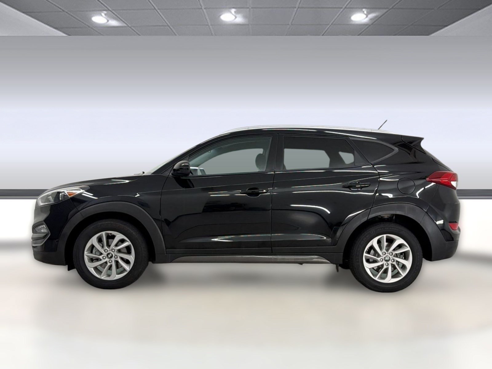 Used 2016 Hyundai Tucson SE w/ Option Group 02 FWD image 2