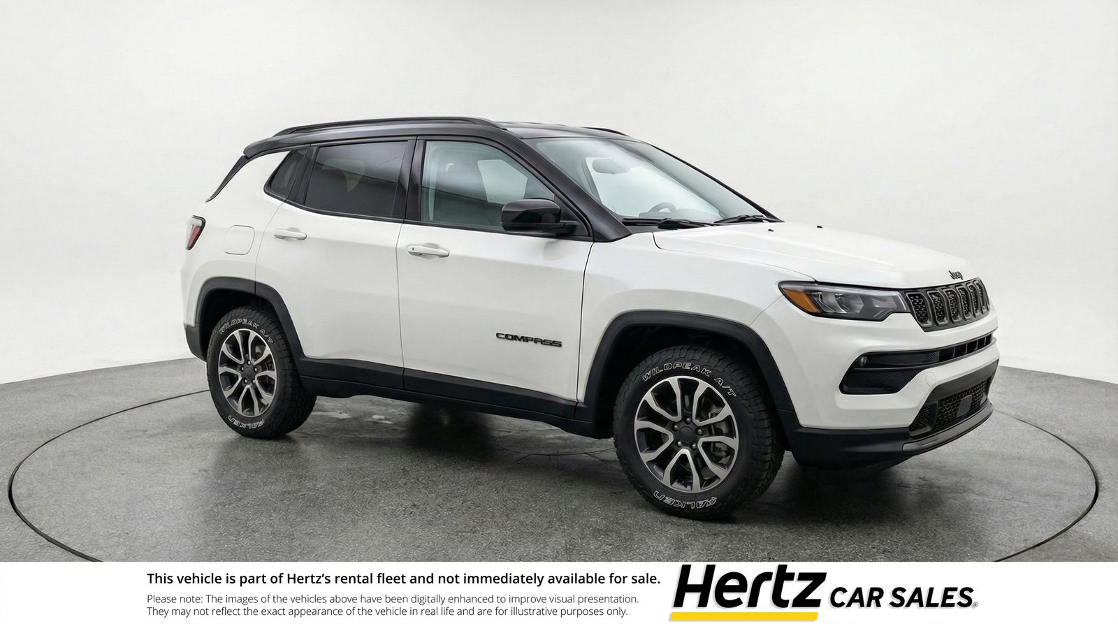 Used 2025 Jeep Compass Trailhawk image 1