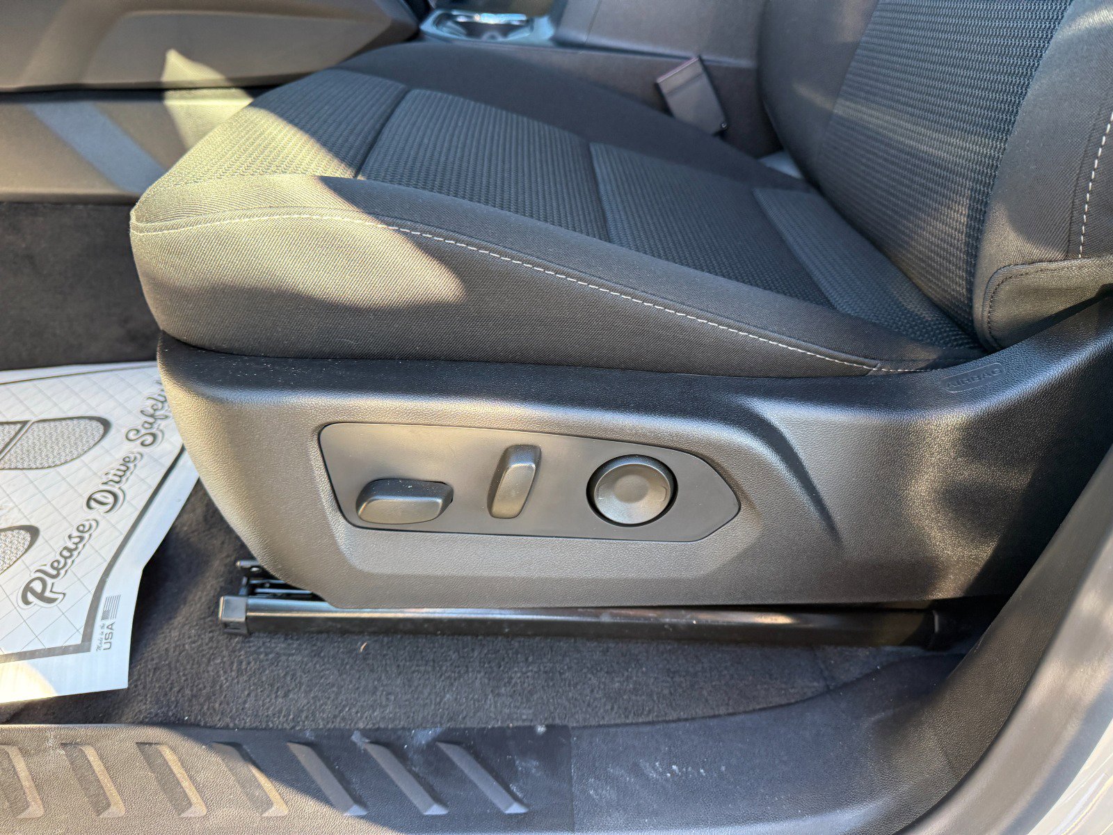 New 2026 GMC Canyon Elevation w/ LPO, Sports Bar Package image 23