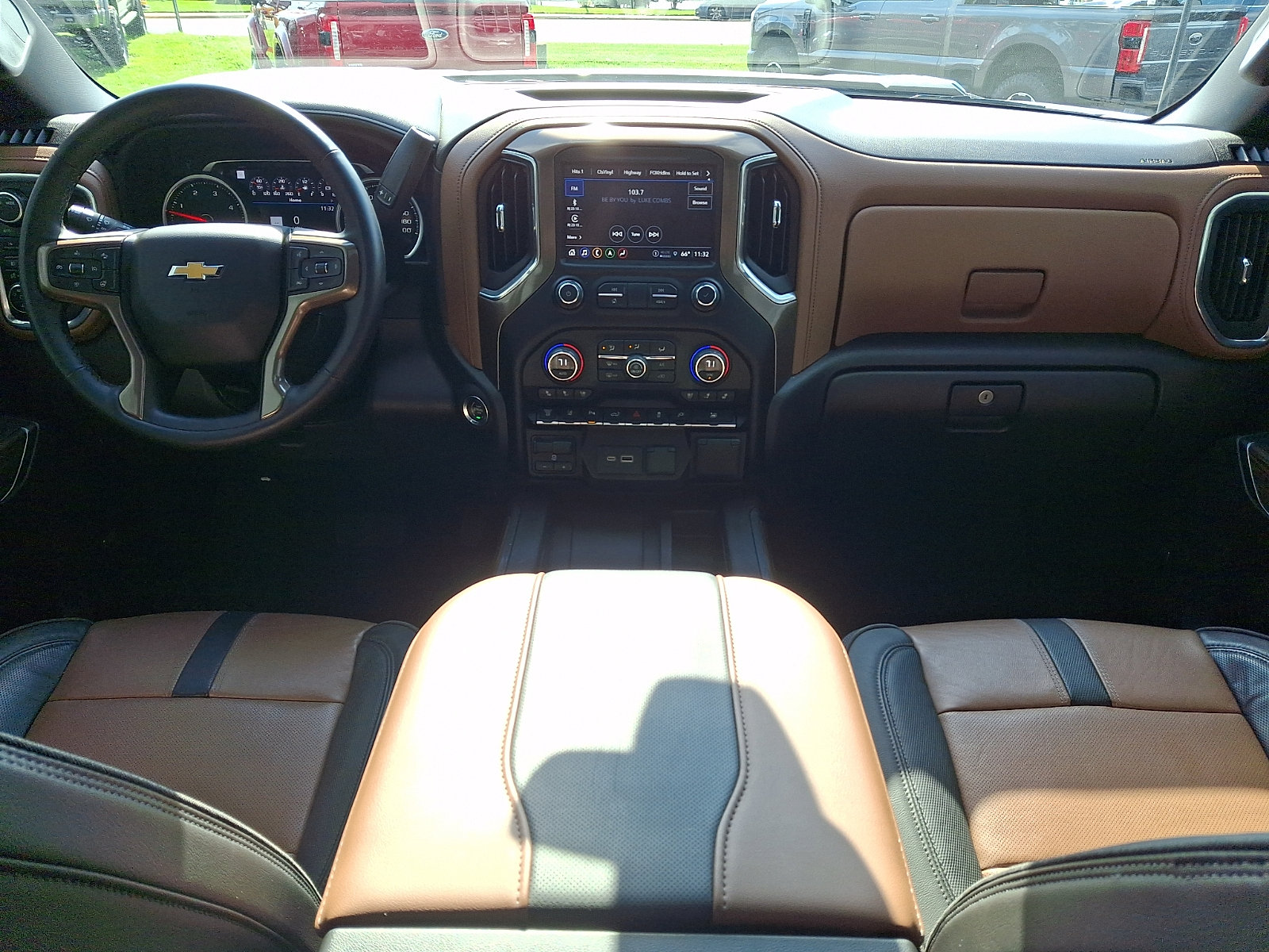 Used 2023 Chevrolet Silverado 2500 High Country AWD/4WD image 14