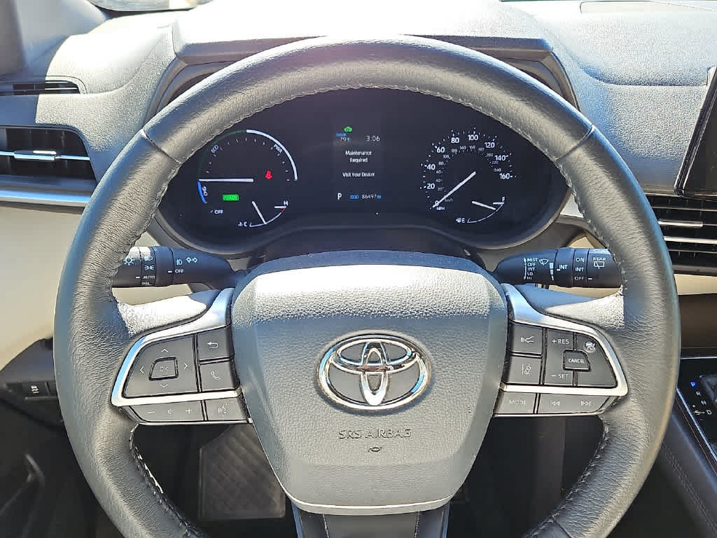 Used 2021 Toyota Sienna XLE FWD image 19