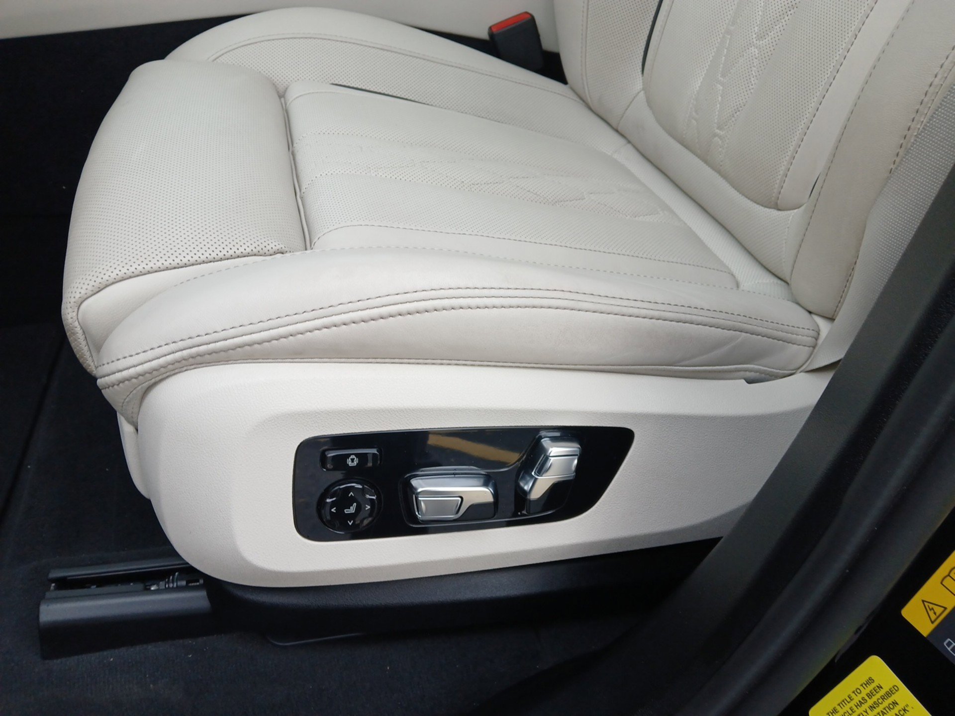 Used 2022 BMW X5 xDrive45e w/ M Sport Package image 22