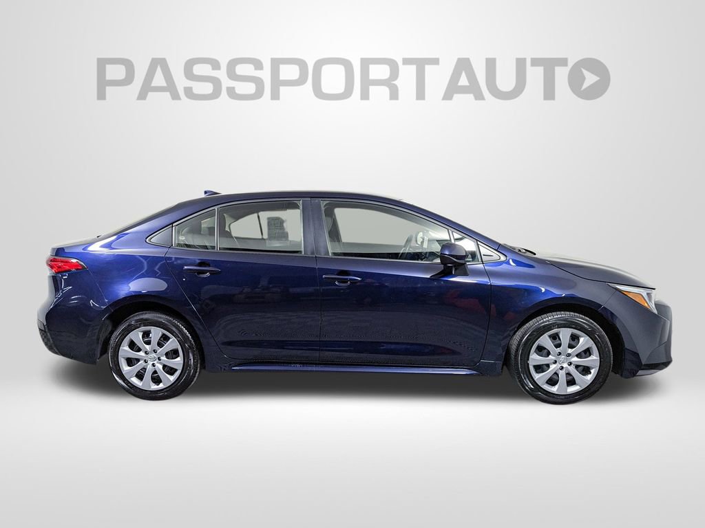 Certified 2025 Toyota Corolla LE image 9