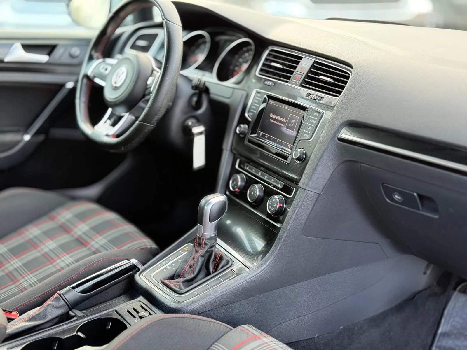 Used 2015 Volkswagen GTI S FWD image 13