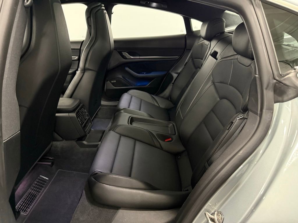 Used 2020 Porsche Taycan 4S w/ Premium Package AWD/4WD image 17