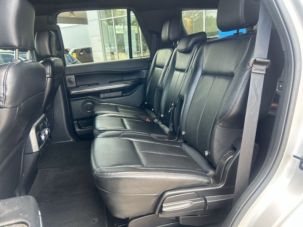 Used 2019 Ford Expedition XLT w/ Equipment Group 202A RWD image 7