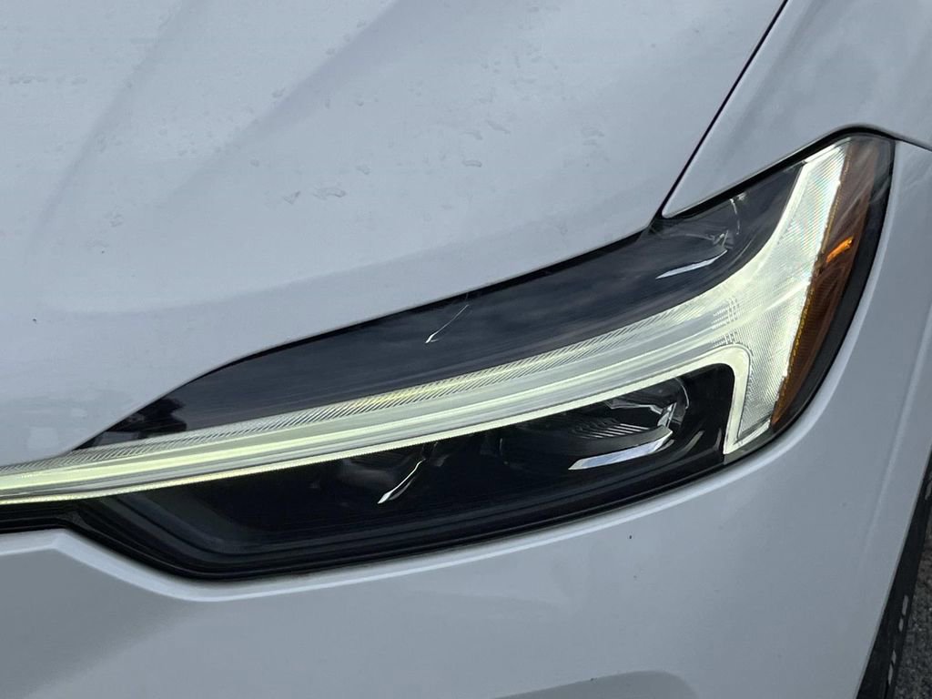 Used 2023 Volvo XC60 B5 Plus w/ Protection Package Premier image 9