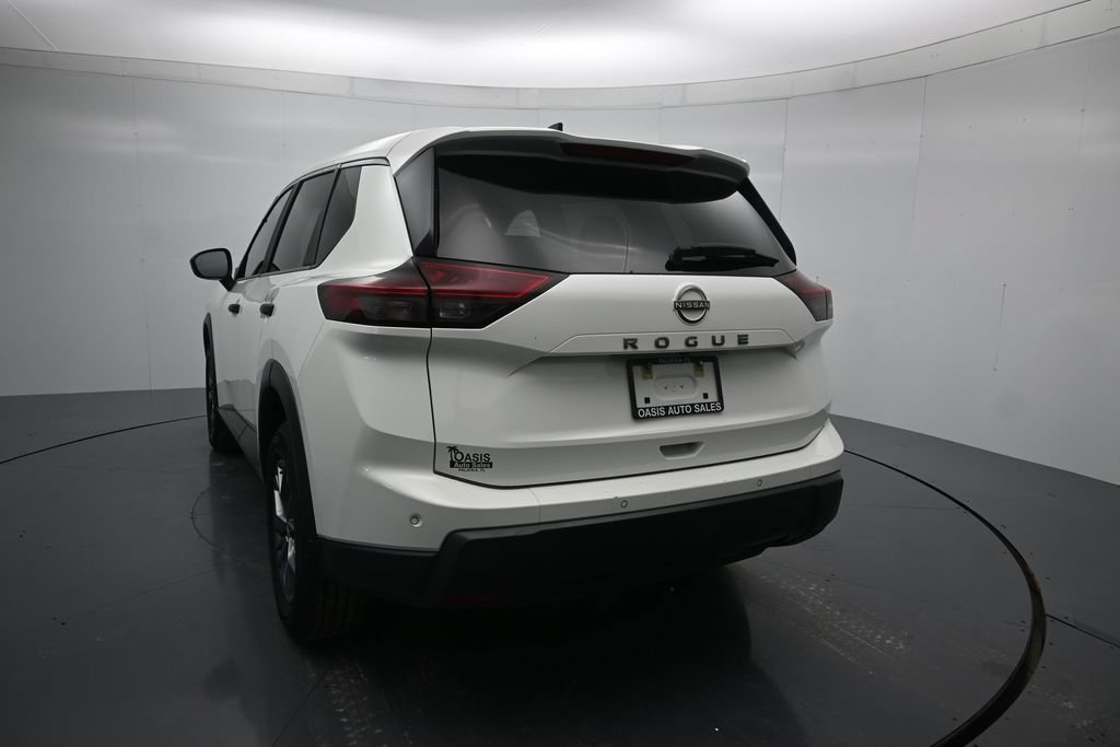 Used 2024 Nissan Rogue S FWD image 23