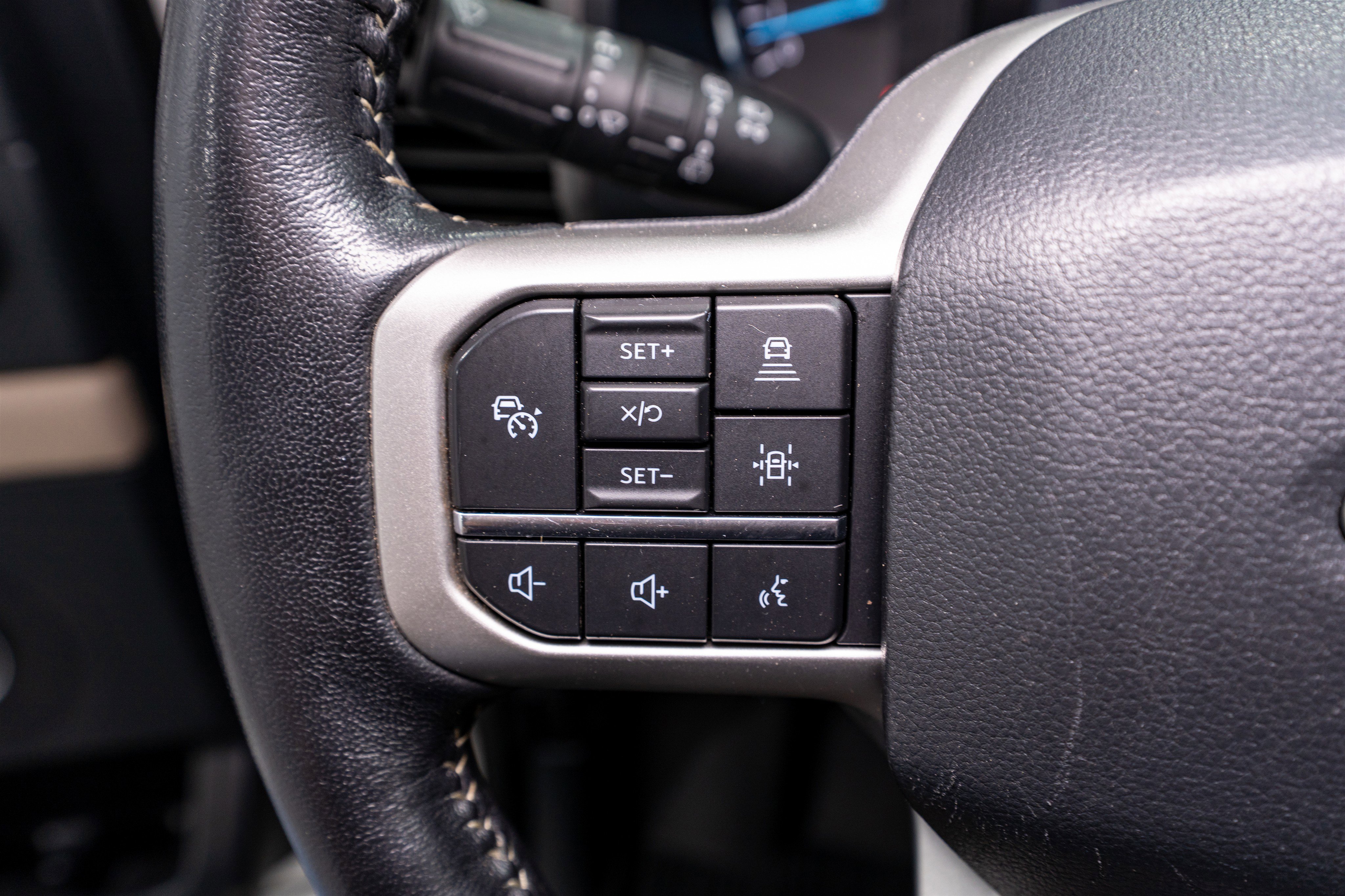 Used 2022 Ford Expedition Max XLT image 27