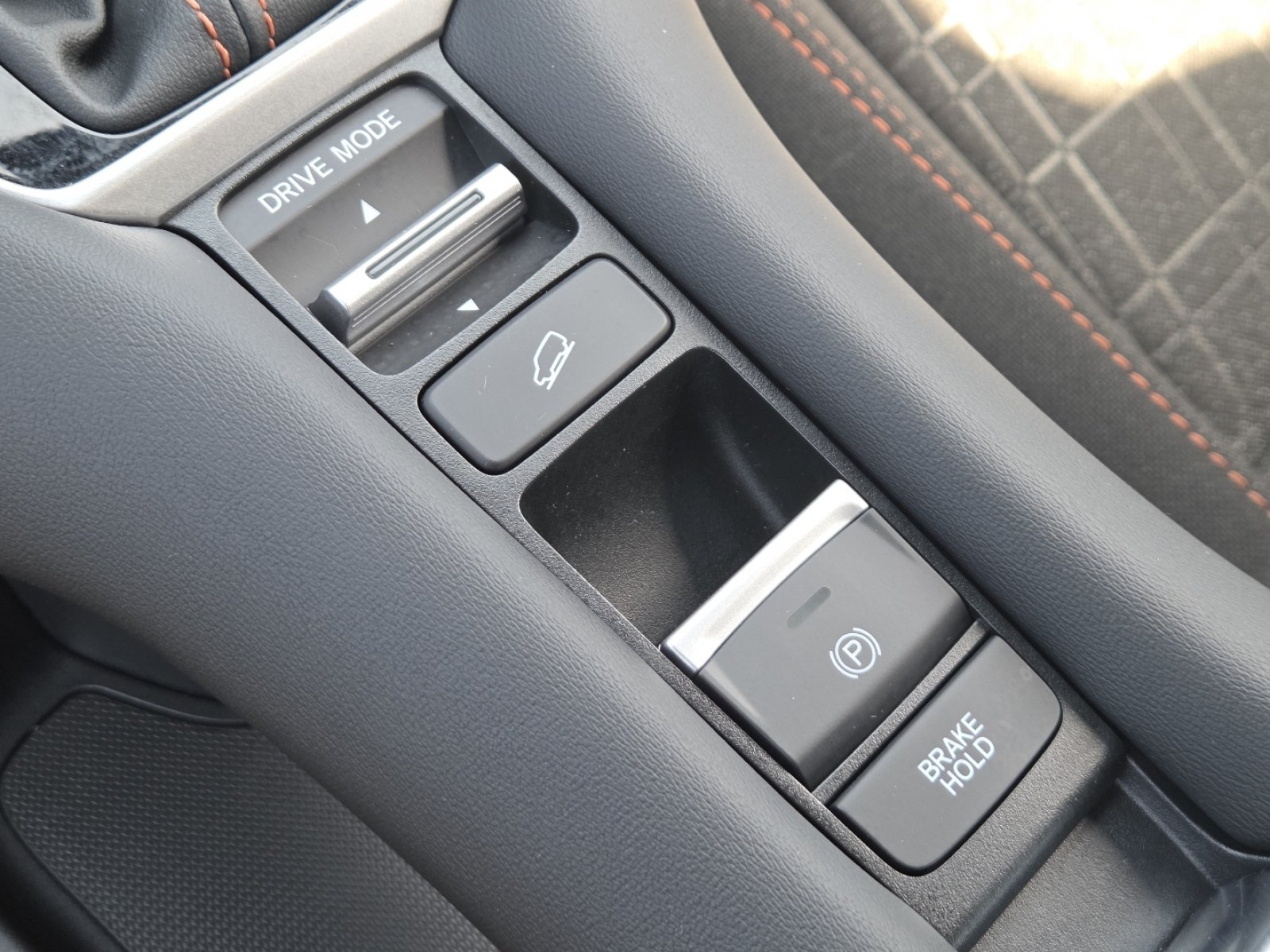 Used 2025 Honda HR-V Sport image 5