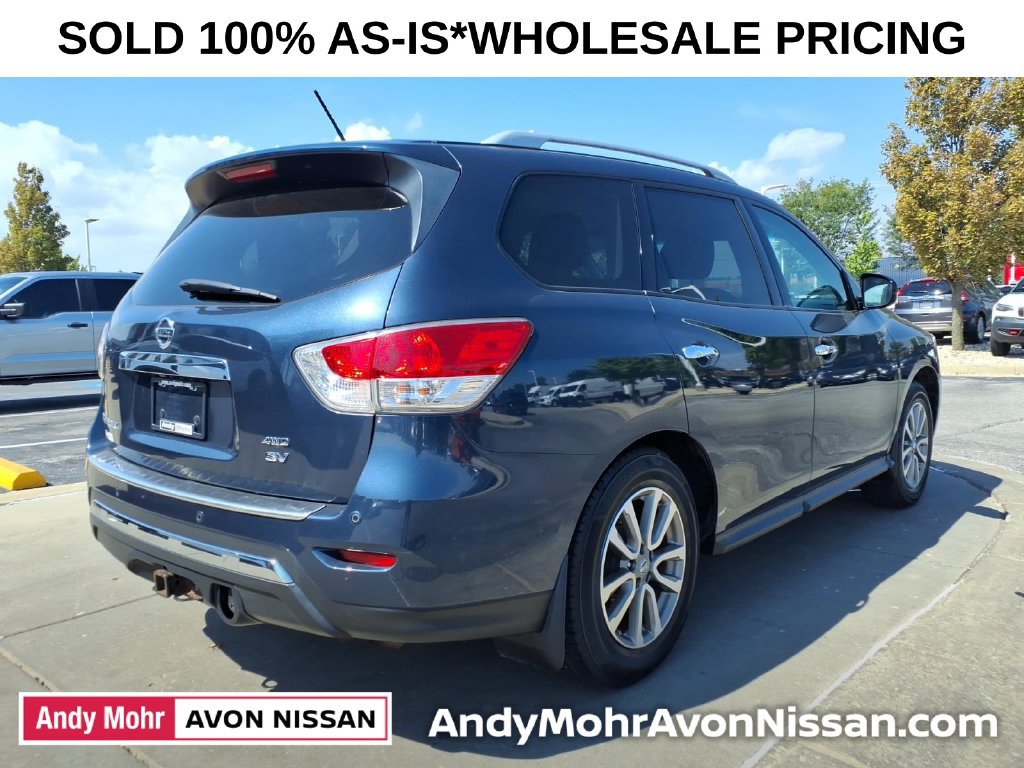 Used 2015 Nissan Pathfinder SV w/ Trailer Tow Package FWD image 7
