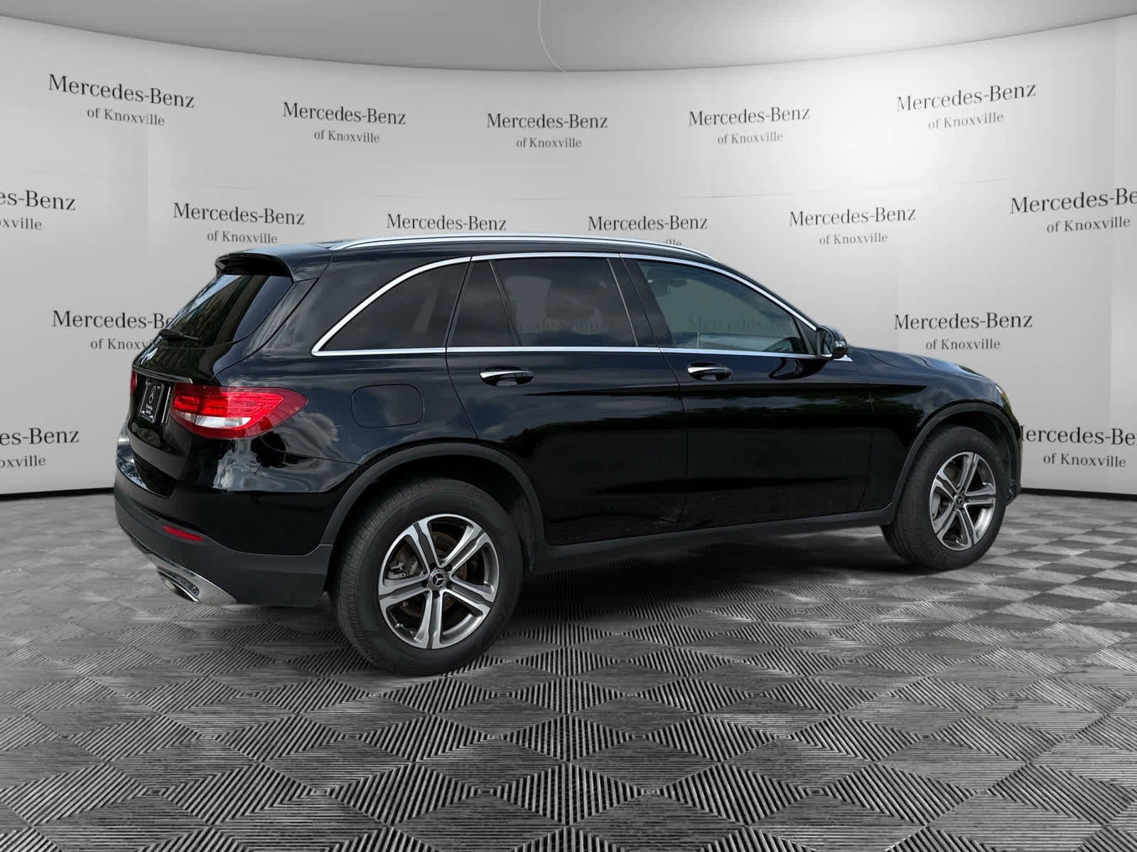 Used 2019 Mercedes-Benz GLC 300 image 5