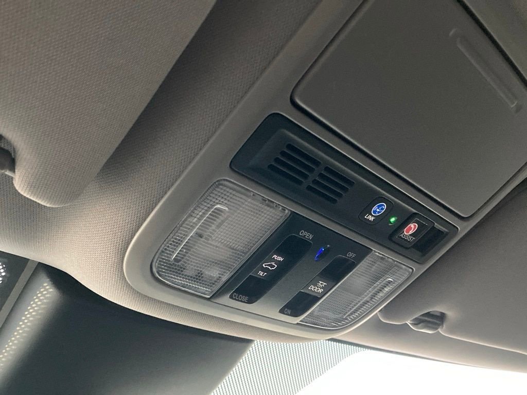 Used 2023 Honda Odyssey Elite image 29